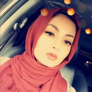 Meet your Posher, Aleena